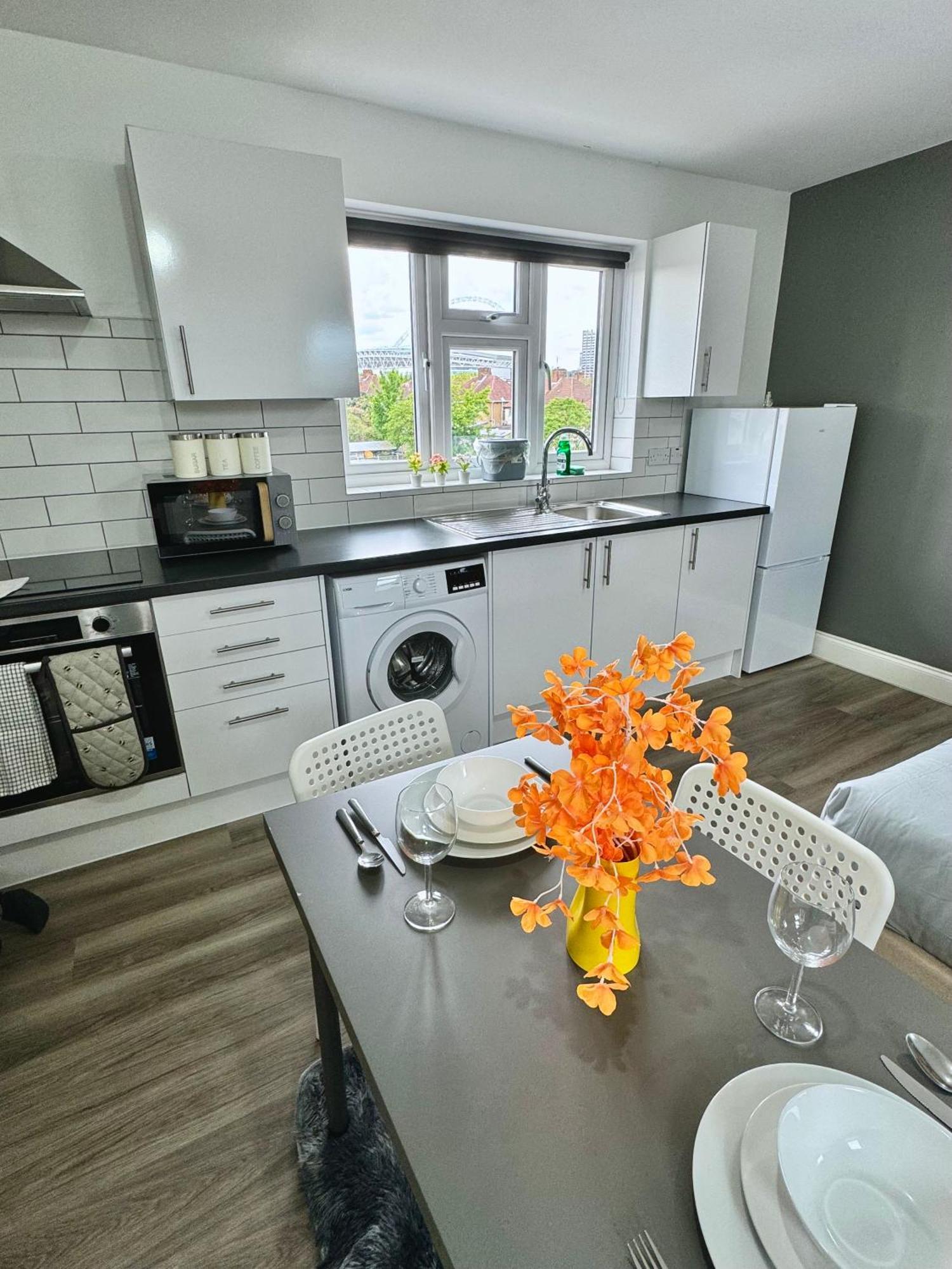 Bright Studio Loft 30Min To Central London Eksteriør bilde