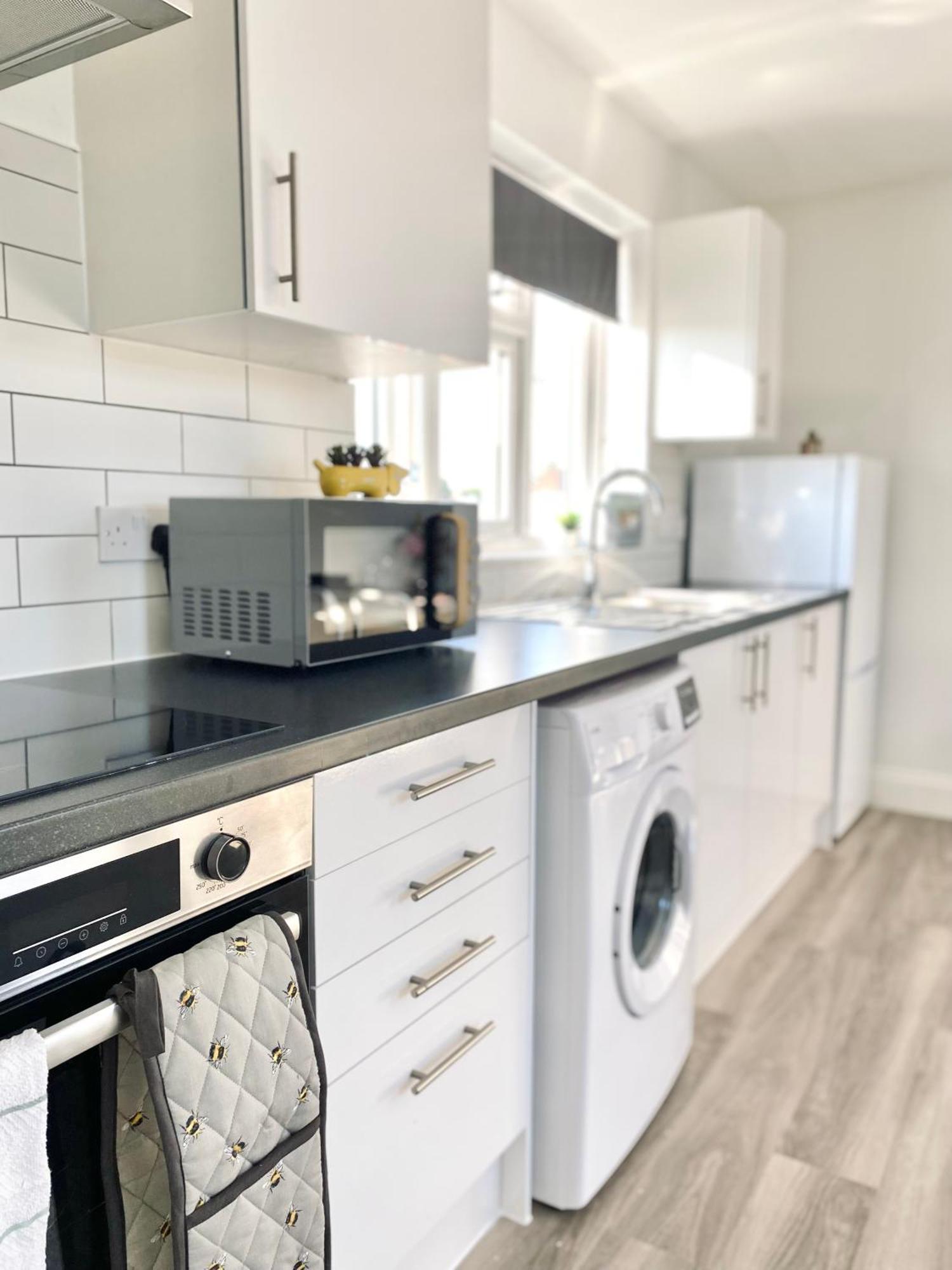 Bright Studio Loft 30Min To Central London Eksteriør bilde